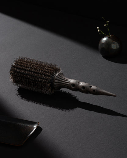 No. 8 - Brush Diameter: 7cm, length: 26cm, weight: 142 grams